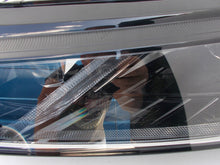 Laden Sie das Bild in den Galerie-Viewer, Frontscheinwerfer Skoda Octavia 03011182330 5E4941015A Links Headlight SCH6728111244sk