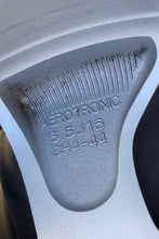 Laden Sie das Bild in den Galerie-Viewer, 1x Alufelge 16 Zoll 6.5&quot; 4x100 44ET 403007678R Renault Captur Clio 1 Rim Wheel