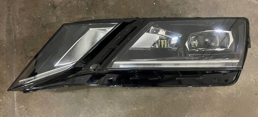 Frontscheinwerfer Skoda Octavia 5E1941015E Links Scheinwerfer Headlight SCH9542486901ls