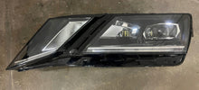Load image into Gallery viewer, Frontscheinwerfer Skoda Octavia 5E1941015E Links Scheinwerfer Headlight SCH9542486901ls