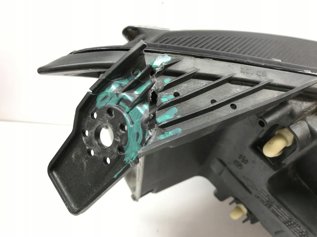 Frontscheinwerfer Dacia Sandero III Logan 260601750R Links Headlight