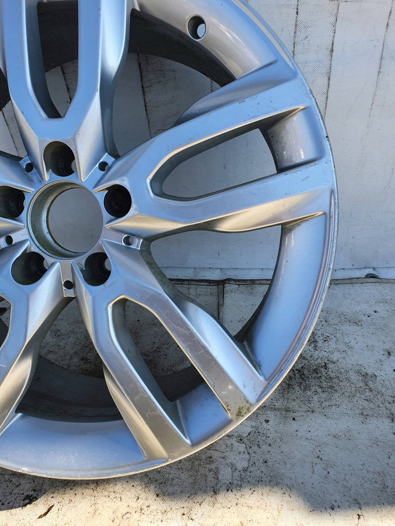 1x Alufelge 18 Zoll 7.0" 5x112 46ET A1564010200 Mercedes-Benz Gla Rim Wheel