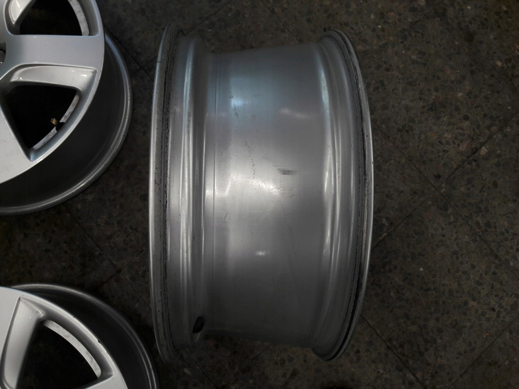 1x Alufelge 17 Zoll 7.5" 5x112 37ET Glanz Silber 4G0601025L Audi A6 Rim Wheel FEL6143062412zr