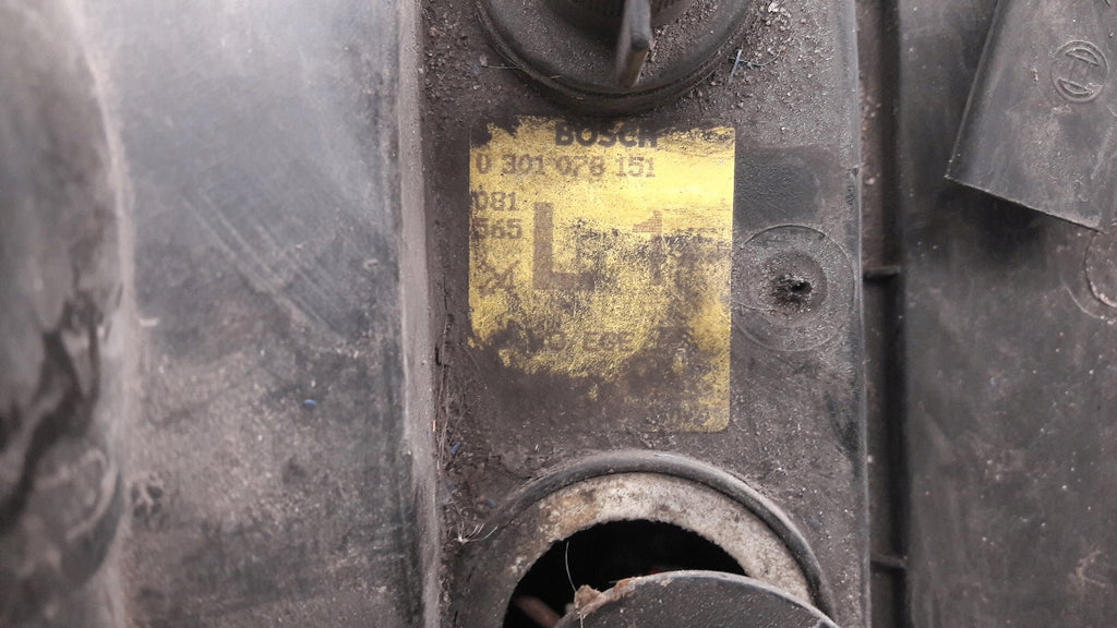 Frontscheinwerfer Volvo 740 301078151 Links Scheinwerfer Headlight SCH6166994956ff