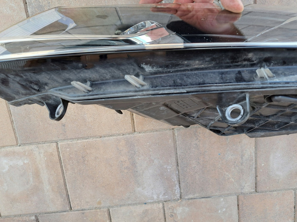 Frontscheinwerfer VW Touareg 7P1941033A Ein Stück (Rechts oder Links) Headlight