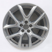 Laden Sie das Bild in den Galerie-Viewer, 1x Alufelge 18 Zoll 7.5&quot; 5x108 50,5ET Glanz Silber 31680354 Volvo Xc60 Xc40