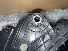 Laden Sie das Bild in den Galerie-Viewer, Frontscheinwerfer Mercedes-Benz W206 A2069062204 LED Links Headlight SCH7423022916cr