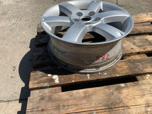 Load image into Gallery viewer, 1x Alufelge 17 Zoll Nissan Qashqai II J11 Rim Wheel FEL3429599380jq
