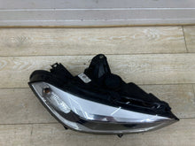 Laden Sie das Bild in den Galerie-Viewer, Frontscheinwerfer BMW 1 F40 7214913-13 7214914-13 Ein Satz Headlight SCH7293524200im