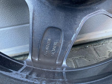 Load image into Gallery viewer, 1x Alufelge 18 Zoll 7.5" 5x112 A1564010500 Mercedes-Benz X156 Rim Wheel FEL6039094685zx