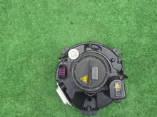 Laden Sie das Bild in den Galerie-Viewer, Frontscheinwerfer Mercedes-Benz W463 Rechts Scheinwerfer Headlight SCH1204396842fw