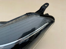 Load image into Gallery viewer, Frontscheinwerfer Toyota Yaris Links Scheinwerfer Headlight