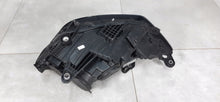 Load image into Gallery viewer, Frontscheinwerfer Audi A1 82A941004 Rechts Scheinwerfer Headlight