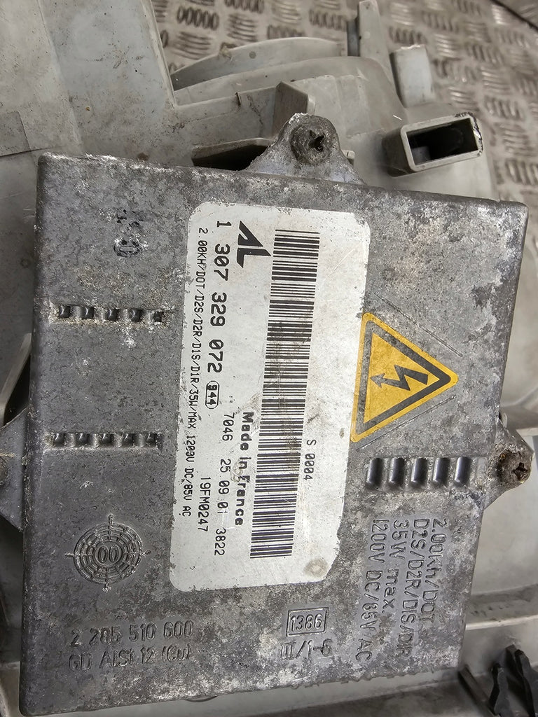 Frontscheinwerfer Mercedes-Benz W203 1305235458 1307329072 Links Headlight SCH5196122191cg