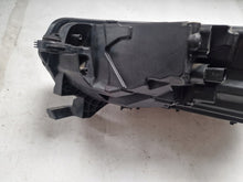 Laden Sie das Bild in den Galerie-Viewer, Frontscheinwerfer Skoda Octavia IV 5E4941016B Rechts Scheinwerfer Headlight SCH6151981651fb