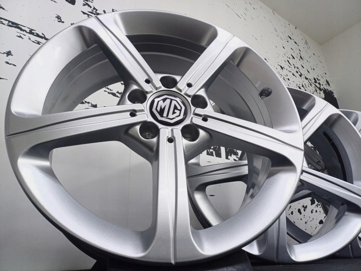 4x Alufelge 17 Zoll 6.5" 5x112 44ET Silber Mercedes-Benz Mg Tivoli Actyon I FEL4655332233ym