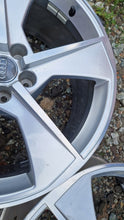 Laden Sie das Bild in den Galerie-Viewer, 1x Alufelge 20 Zoll 9.0" 5x112 33ET 4M0601025M Audi Q7 Rim Wheel FEL9823139738bv
