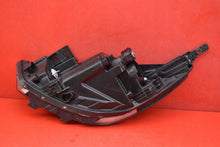 Load image into Gallery viewer, Frontscheinwerfer Kia Rio Rechts Scheinwerfer Headlight SCH5876063381zs