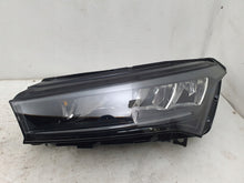 Laden Sie das Bild in den Galerie-Viewer, Frontscheinwerfer Skoda Enyaq IV 1EX014773-01 16936619723 Full LED Links SCH6490349292wo