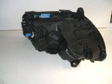 Laden Sie das Bild in den Galerie-Viewer, Frontscheinwerfer Mercedes-Benz W206 2069064703 602227568 Full LED Links SCH4022764096vc