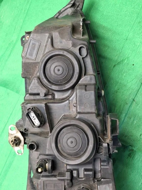 Frontscheinwerfer Ford Mondeo I V Hatchback DS7313W029BE 89906733 Rechts SCH3896372926up