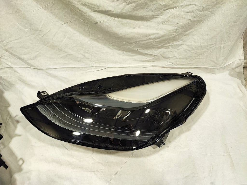 Frontscheinwerfer Tesla Model Y 1514952-00-D LED Links Scheinwerfer Headlight