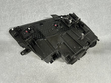 Load image into Gallery viewer, Frontscheinwerfer BMW X5 F15 X6 F16 7317105 Xenon Ein Stück (Rechts oder Links) SCH5897412950ro