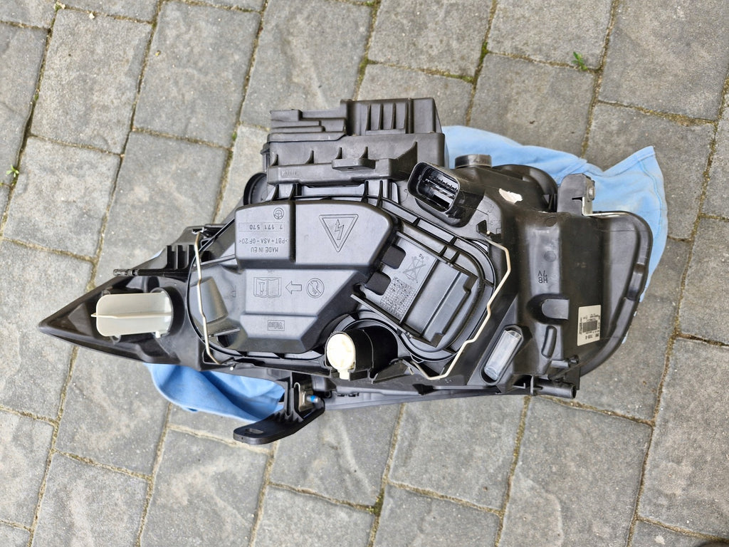 Frontscheinwerfer BMW 1 E87 78900543489 Bi-Xenon Rechts Scheinwerfer Headlight