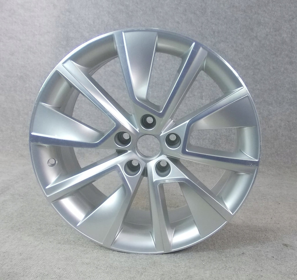 1x Alufelge 18 Zoll 7.5" 5x112 43ET Glanz Silber 5E0601025 Skoda Octavia Iii