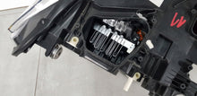 Laden Sie das Bild in den Galerie-Viewer, Frontscheinwerfer BMW X1 F48 7472249 Full LED Links Scheinwerfer Headlight SCH2827778430sj