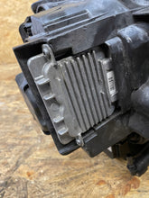 Laden Sie das Bild in den Galerie-Viewer, Frontscheinwerfer Jeep Grand Cherokee Wk2 68144708AG Rechts Headlight SCH7439512296qp
