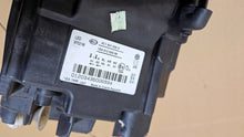 Laden Sie das Bild in den Galerie-Viewer, Frontscheinwerfer VW Polo 6C1941036A Rechts Scheinwerfer Headlight SCH2860536905en