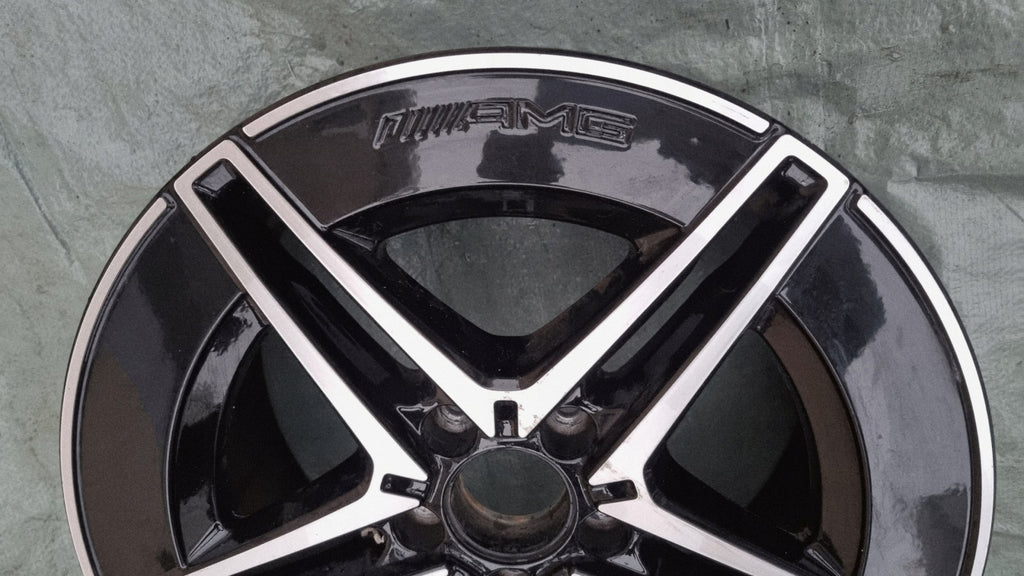 1x Alufelge 18 Zoll 8.0" 5x112 52ET Glanz Silber A2064011000 Mercedes-Benz W206 FEL7161836801cv