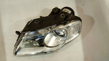 Load image into Gallery viewer, Frontscheinwerfer VW Passat 89312179 Links Scheinwerfer Headlight SCH7606149204ak