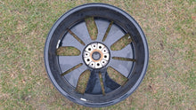 Laden Sie das Bild in den Galerie-Viewer, 1x Alufelge 20 Zoll 5.0" 5x112 43ET 6856898 BMW I3 Rim Wheel FEL8518074103js