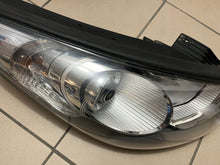 Load image into Gallery viewer, Frontscheinwerfer Hyundai Ix35 92102-2Y000 Halogen Rechts Scheinwerfer Headlight