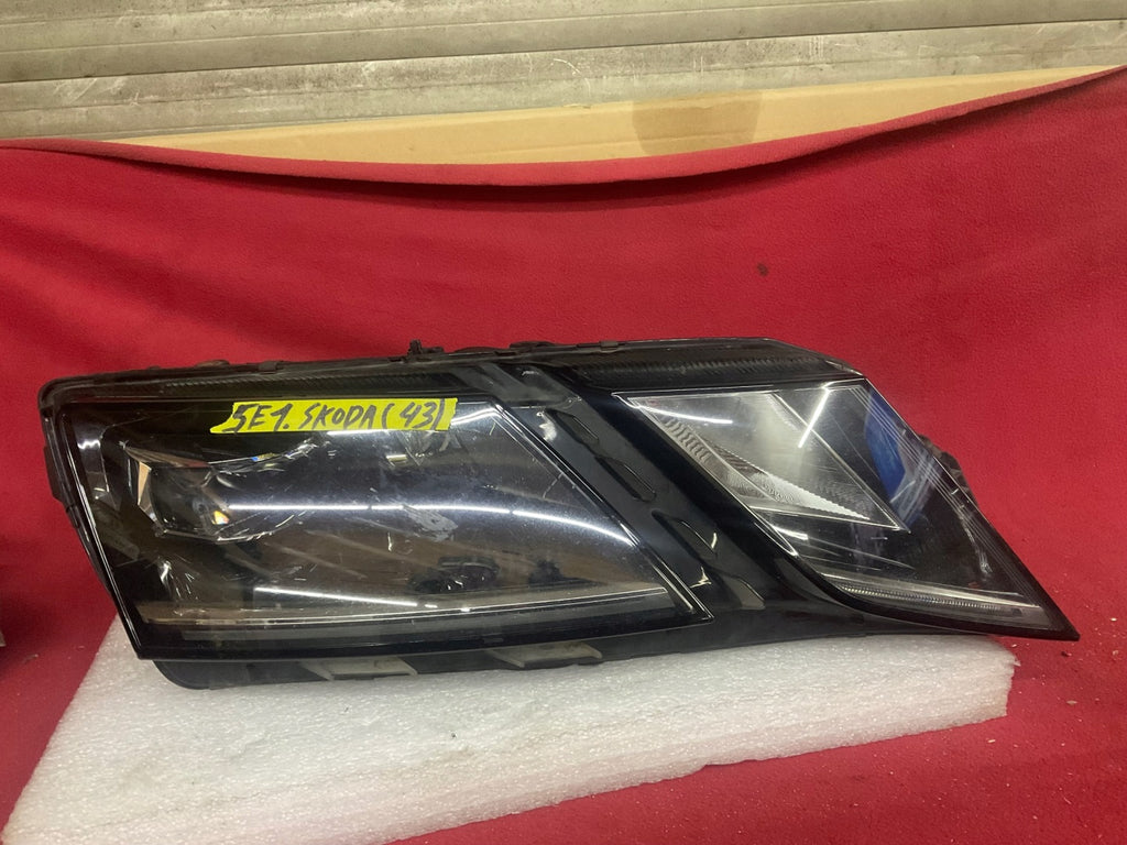 Frontscheinwerfer Skoda Octavia III 5E1941016 Rechts Scheinwerfer Headlight SCH7776254985fy