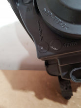 Laden Sie das Bild in den Galerie-Viewer, Frontscheinwerfer Peugeot 2008 I 90015175 9677810180 Rechts oder Links