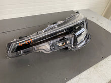 Laden Sie das Bild in den Galerie-Viewer, Frontscheinwerfer Toyota Corolla 81150-02X10 LED Links Scheinwerfer Headlight SCH5772979075rh
