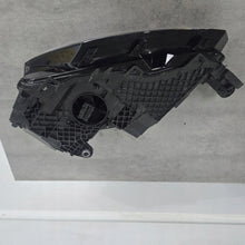 Laden Sie das Bild in den Galerie-Viewer, Frontscheinwerfer BMW Scala 655941016A Rechts Scheinwerfer Headlight SCH6650512522ix