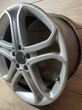 Laden Sie das Bild in den Galerie-Viewer, 1x Alufelge 18 Zoll 8.5" 5x112 A2124016202 Mercedes-Benz W212 Rim Wheel FEL1302742747ha