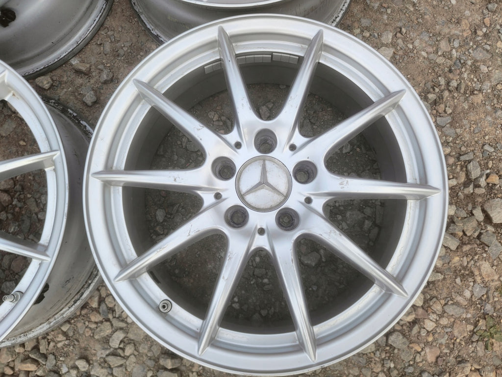 4x Alufelge 17 Zoll 6.5" 5x112 49ET Glanz Silber A2464010102 Mercedes-Benz FEL6698272777in
