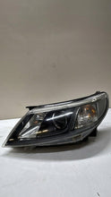 Laden Sie das Bild in den Galerie-Viewer, Frontscheinwerfer Saab 9-3 12770145 Xenon Links Scheinwerfer Headlight SCH4556723781bw