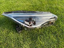 Laden Sie das Bild in den Galerie-Viewer, Frontscheinwerfer Renault Zoe 260102384R LED Rechts Scheinwerfer Headlight SCH1421816012aw