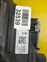 Laden Sie das Bild in den Galerie-Viewer, Frontscheinwerfer Skoda Scala 90176079 Rechts Scheinwerfer Headlight SCH8669273199ht
