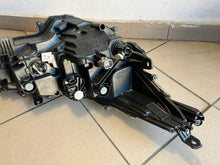 Laden Sie das Bild in den Galerie-Viewer, Frontscheinwerfer Toyota Corolla 81150-02S60 Links Scheinwerfer Headlight