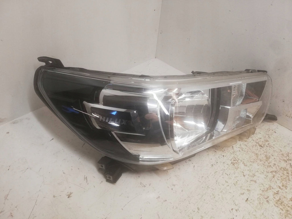 Frontscheinwerfer Toyota Hilux Rechts Scheinwerfer Headlight SCH9241914757zf