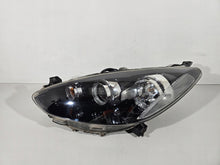 Laden Sie das Bild in den Galerie-Viewer, Frontscheinwerfer Mazda 2 Links Scheinwerfer Headlight SCH8311844911er