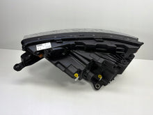 Laden Sie das Bild in den Galerie-Viewer, Frontscheinwerfer Skoda Kamiq 658941016 Rechts Scheinwerfer Headlight SCH1235342718ep