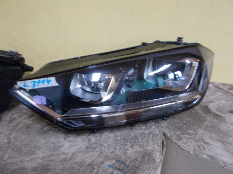 Frontscheinwerfer VW Sportsvan 517941032B Rechts Scheinwerfer Headlight